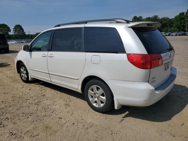 2006 Toyota Sienna XLE