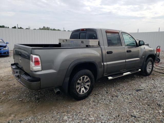 2006 Mitsubishi Raider Durocross