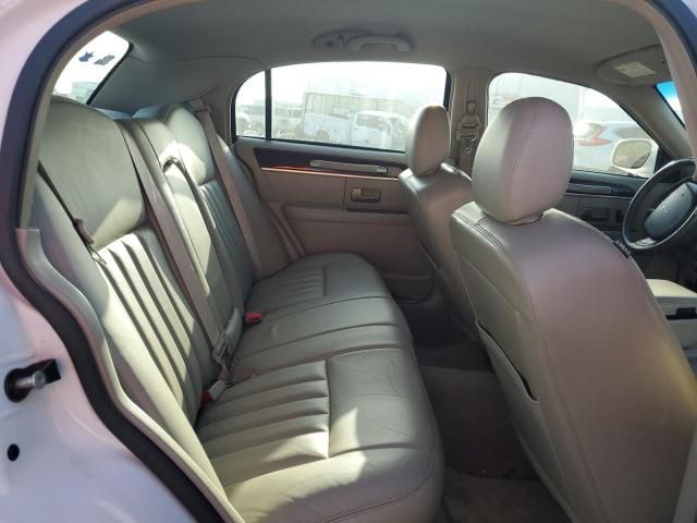 2007 Lincoln Town Car Signature