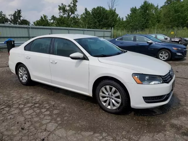 2014 Volkswagen Passat S