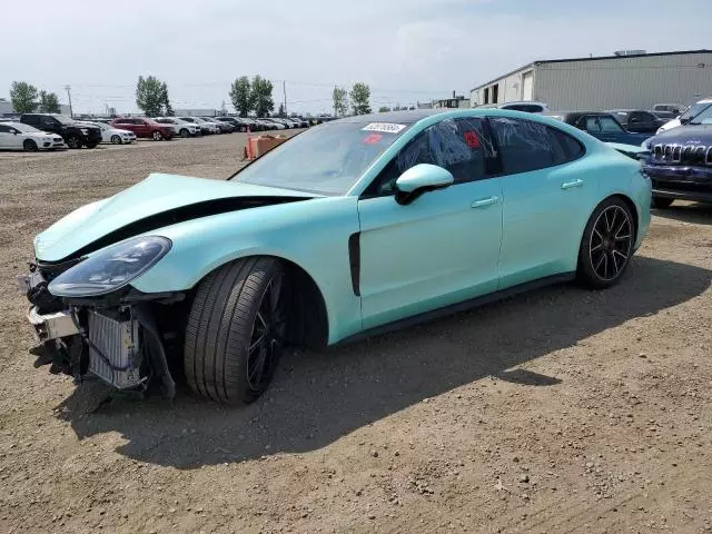 2018 Porsche Panamera Turbo