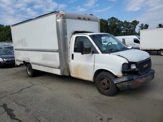 2007 GMC Savana Cutaway G3500