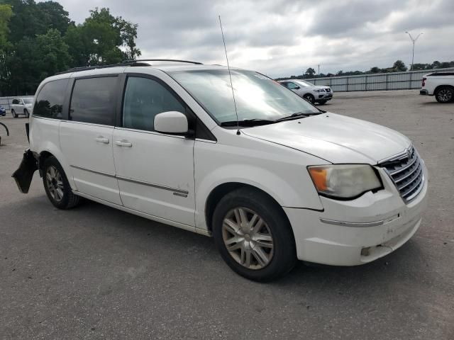 2010 Chrysler Town & Country Touring