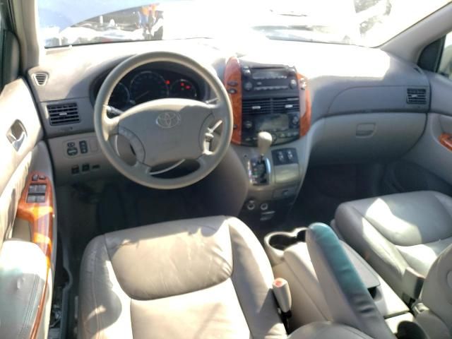 2008 Toyota Sienna XLE