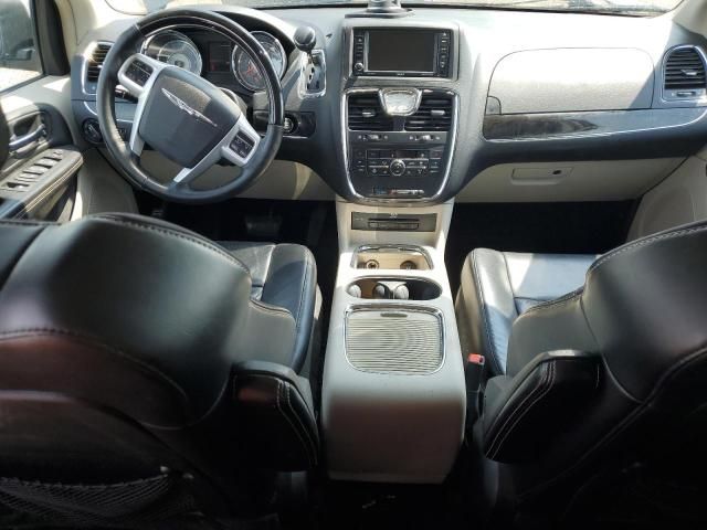 2015 Chrysler Town & Country Limited Platinum