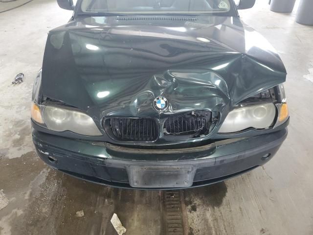 2003 BMW 325 IT