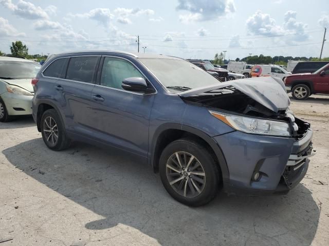 2018 Toyota Highlander SE