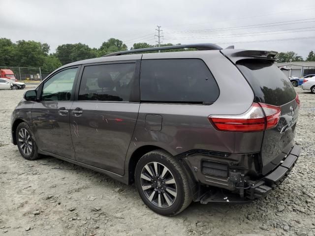 2019 Toyota Sienna XLE