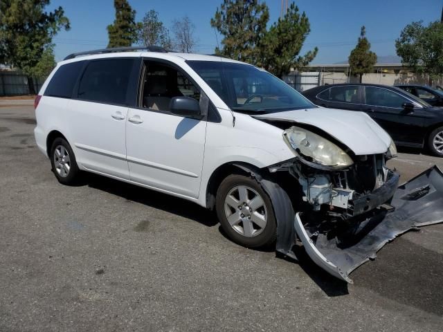 2010 Toyota Sienna CE