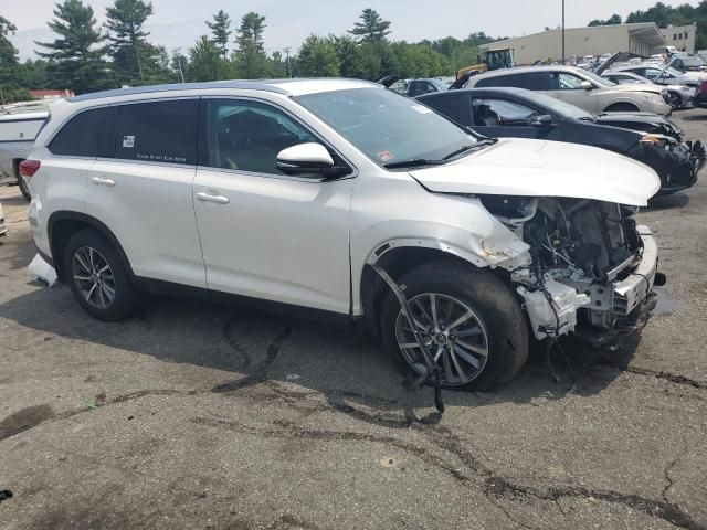 2019 Toyota Highlander SE