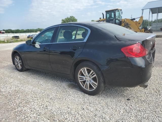 2015 Infiniti Q40