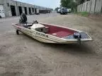 1998 Alumacraft Boat