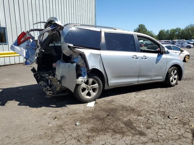 2015 Toyota Sienna LE