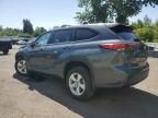 2022 Toyota Highlander Hybrid LE