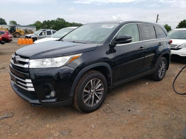 2019 Toyota Highlander SE