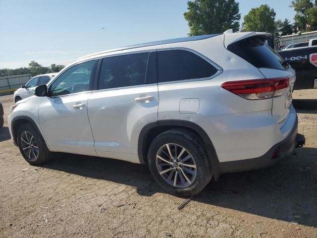 2017 Toyota Highlander SE