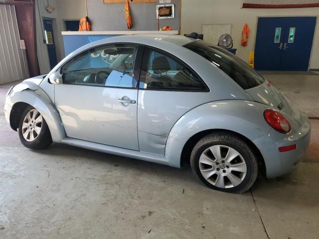 2010 Volkswagen New Beetle