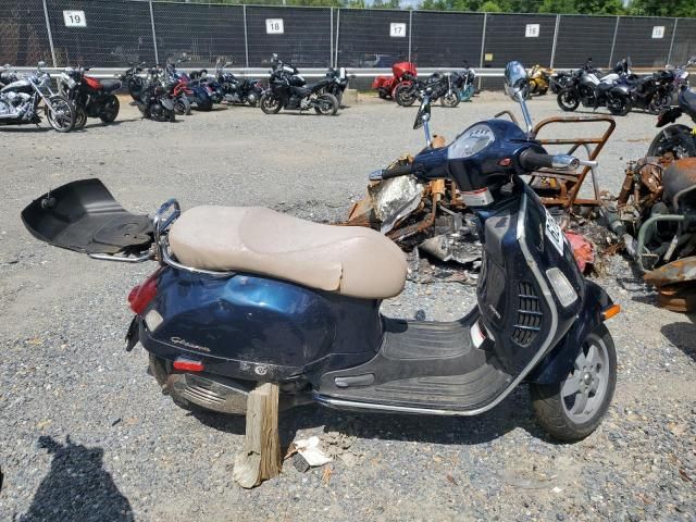 2007 Vespa GTS 250