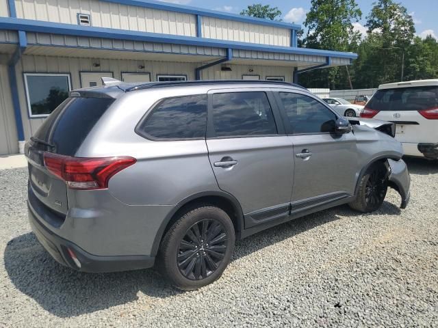 2020 Mitsubishi Outlander SE