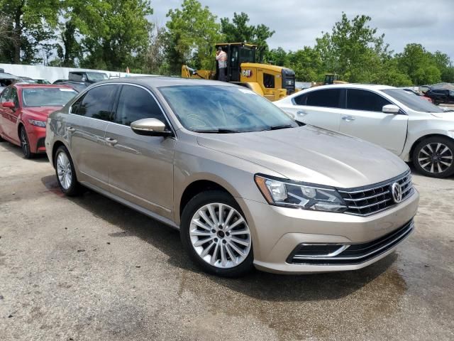 2016 Volkswagen Passat SE