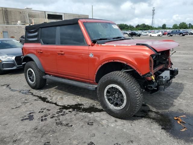 2022 Ford Bronco Base