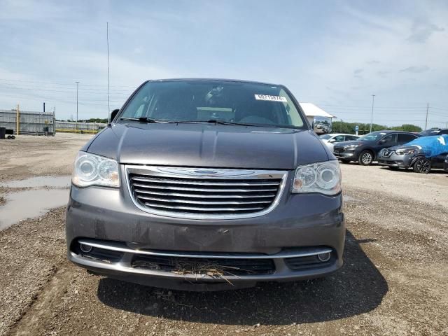 2015 Chrysler Town & Country Limited Platinum