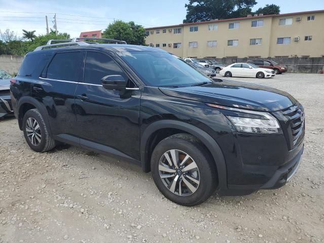 2024 Nissan Pathfinder SL