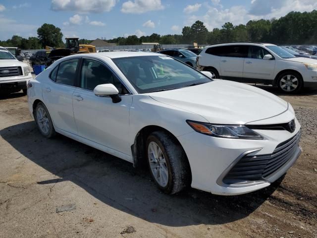 2022 Toyota Camry LE