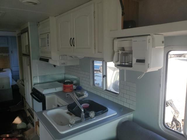 2002 Workhorse Custom Chassis Motorhome