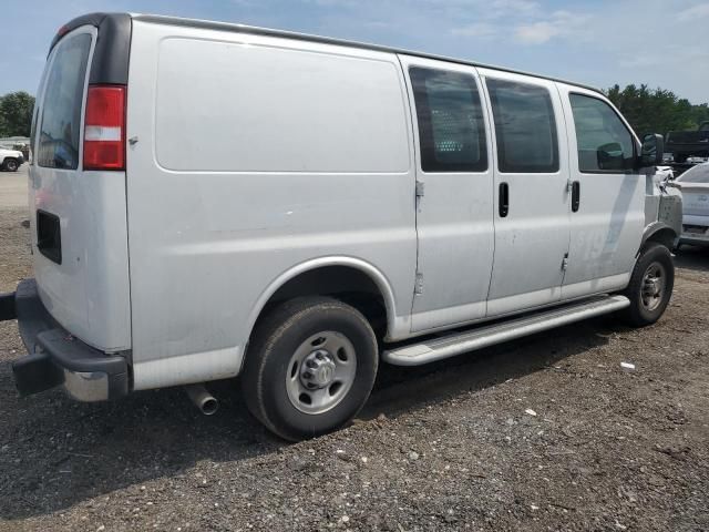 2022 Chevrolet Express G2500