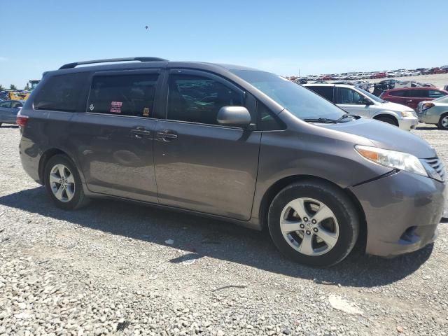 2015 Toyota Sienna LE