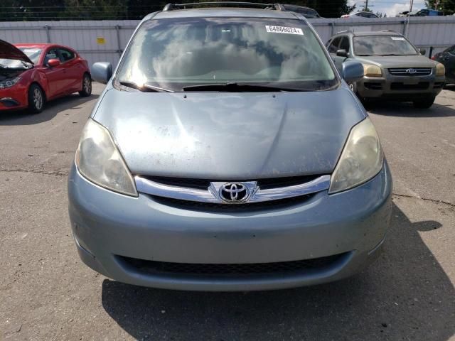 2006 Toyota Sienna XLE