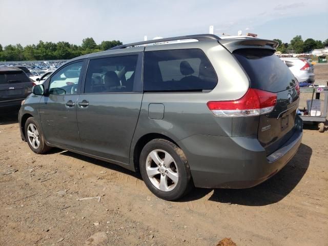 2014 Toyota Sienna LE