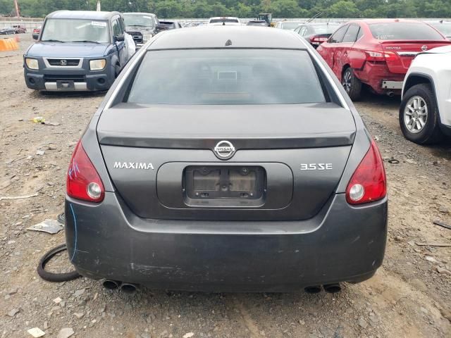 2004 Nissan Maxima SE