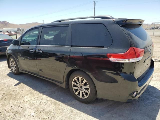 2015 Toyota Sienna Sport