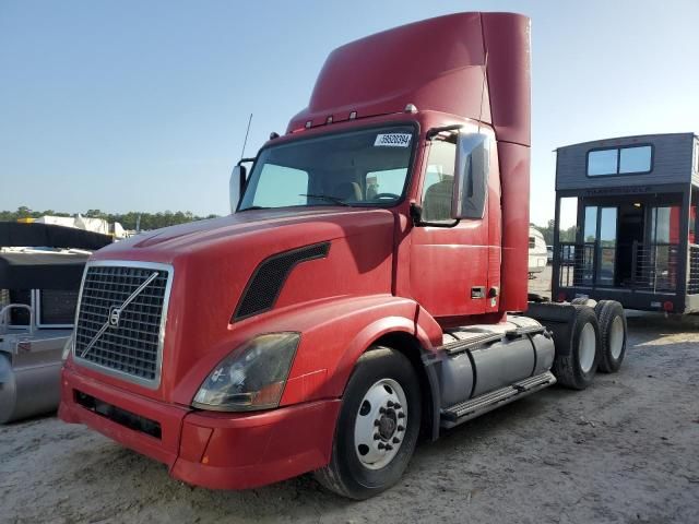 2014 Volvo VN VNL