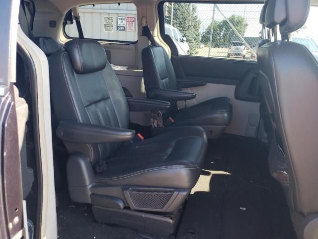 2010 Chrysler Town & Country Touring Plus