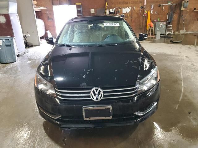 2015 Volkswagen Passat SE