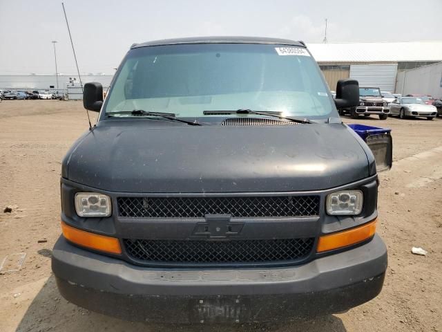 2003 Chevrolet Express G2500