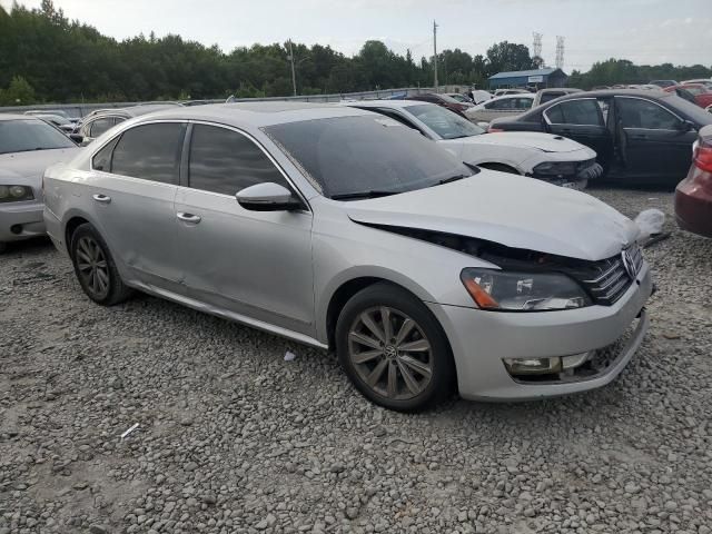 2012 Volkswagen Passat SEL