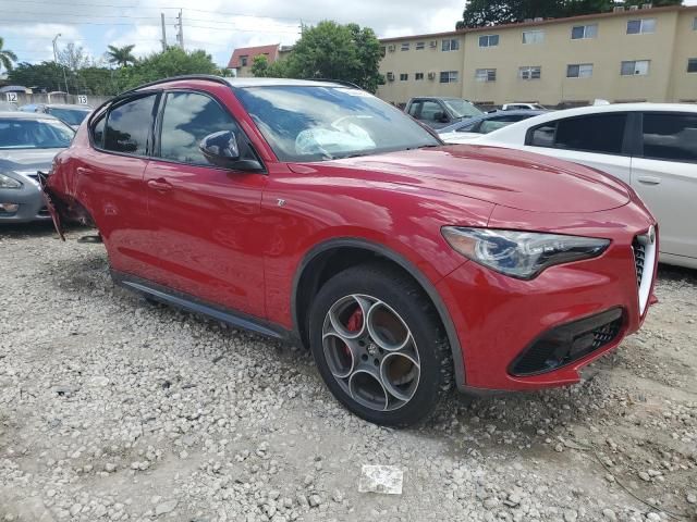 2024 Alfa Romeo Stelvio TI