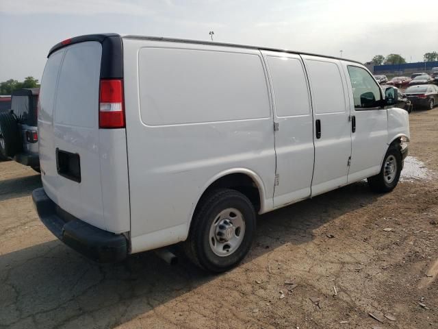 2017 Chevrolet Express G2500