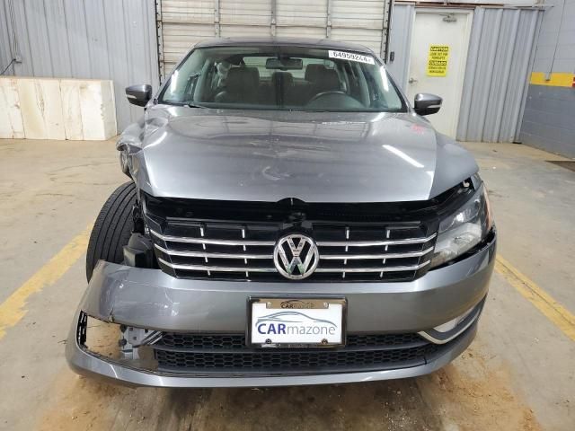 2014 Volkswagen Passat SEL