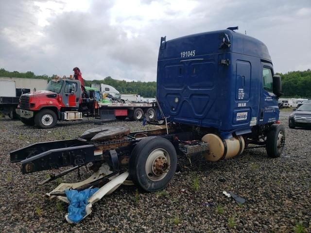 2019 Freightliner Cascadia 116