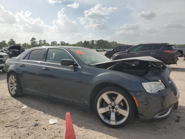 2017 Chrysler 300 Limited