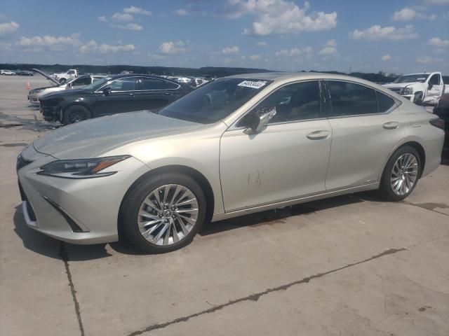 2022 Lexus ES 300H Base