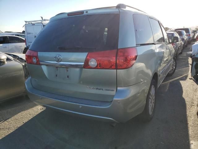 2009 Toyota Sienna XLE