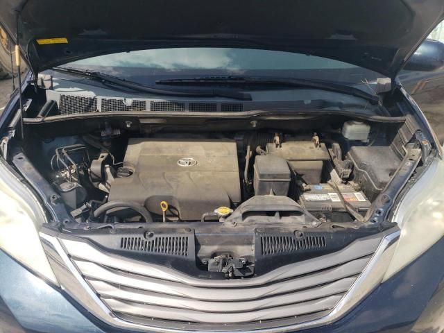 2011 Toyota Sienna XLE