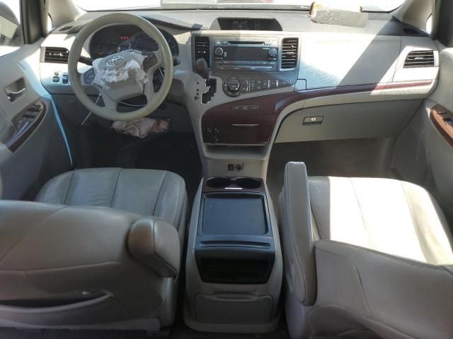 2011 Toyota Sienna XLE