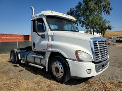 Freightliner Vehiculos salvage en venta: 2010 Freightliner Cascadia 125